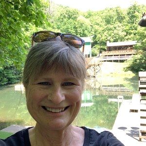 Meet your Posher, Beth